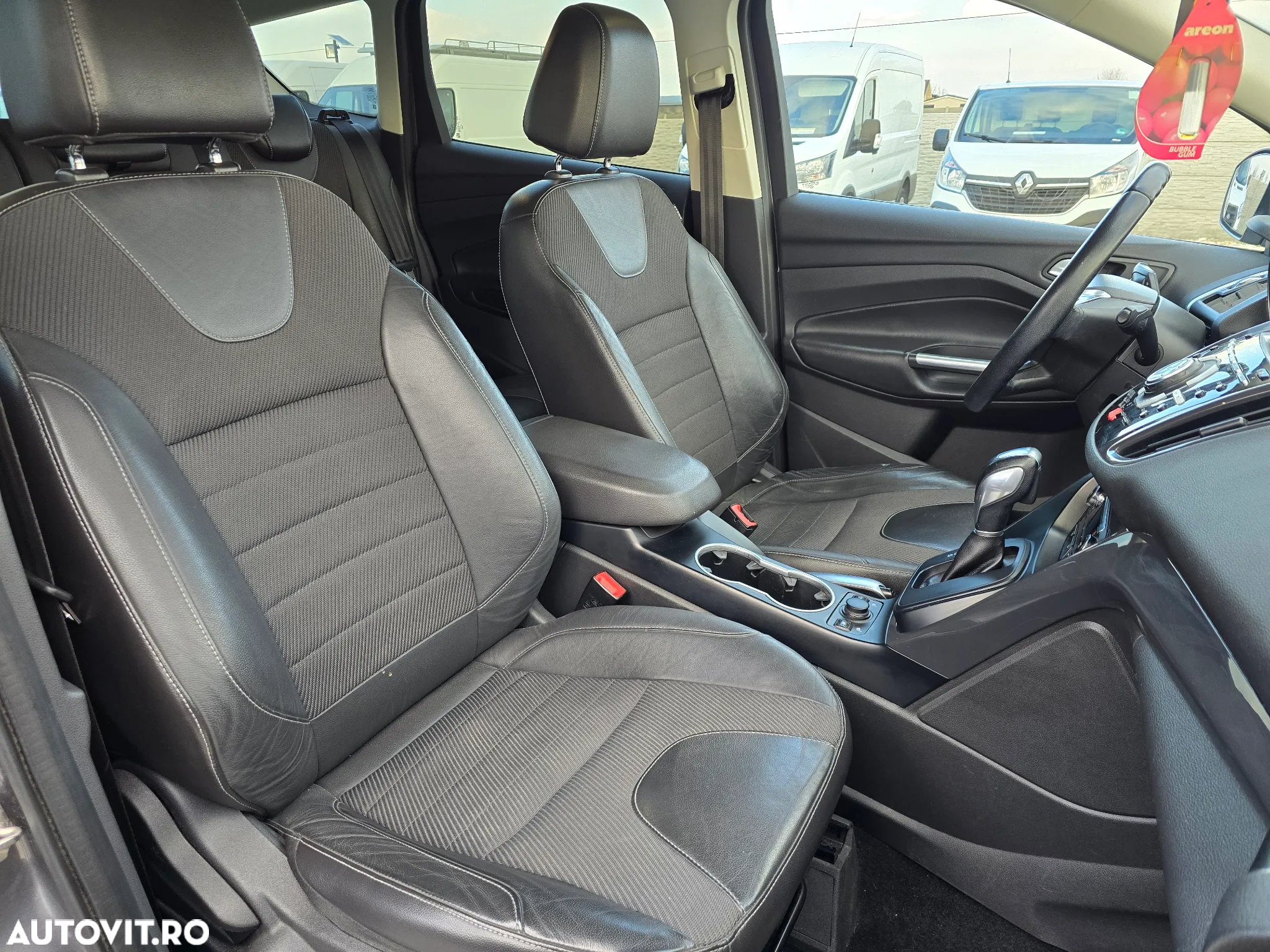 Ford Kuga 2.0 TDCi 4WD Powershift Titanium - 15