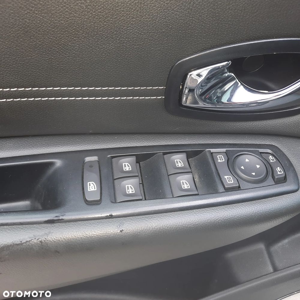 Renault Scenic ENERGY TCe 115 Bose Edition - 17