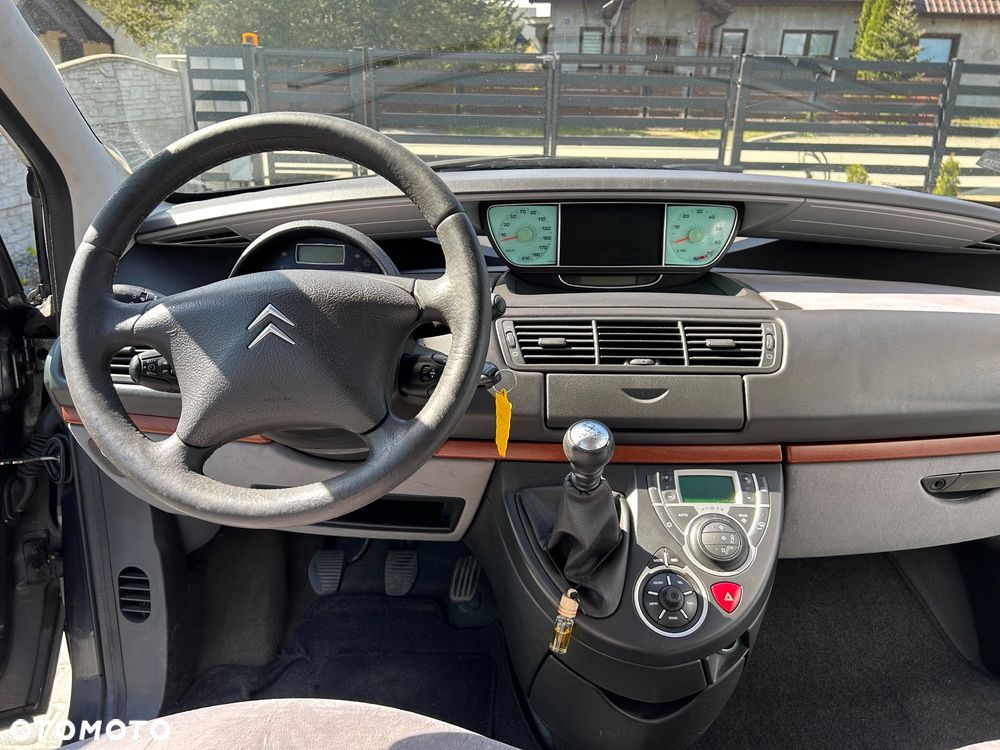 Citroën C8 2.2 16V Confort - 11