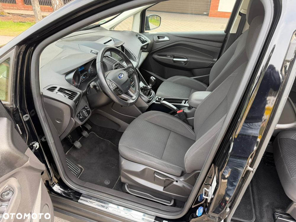 Ford Grand C-MAX - 16