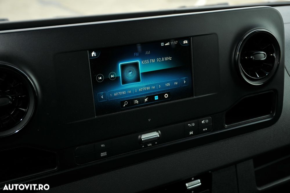 Mercedes-Benz Sprinter - 16