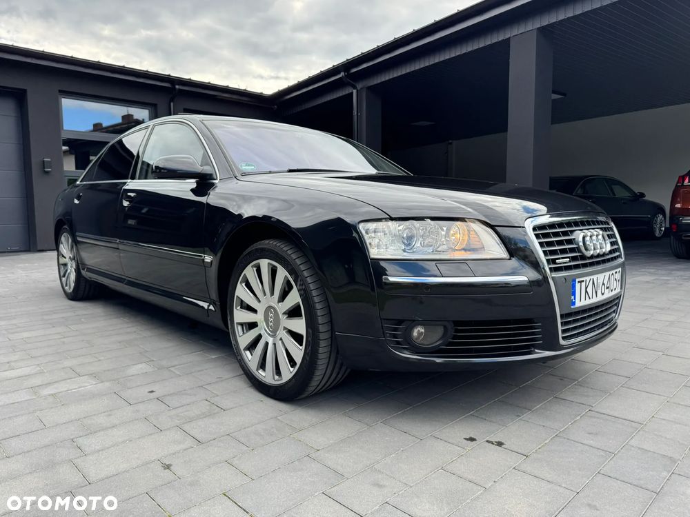 Audi A8 4.2 quattro Langversion - 2