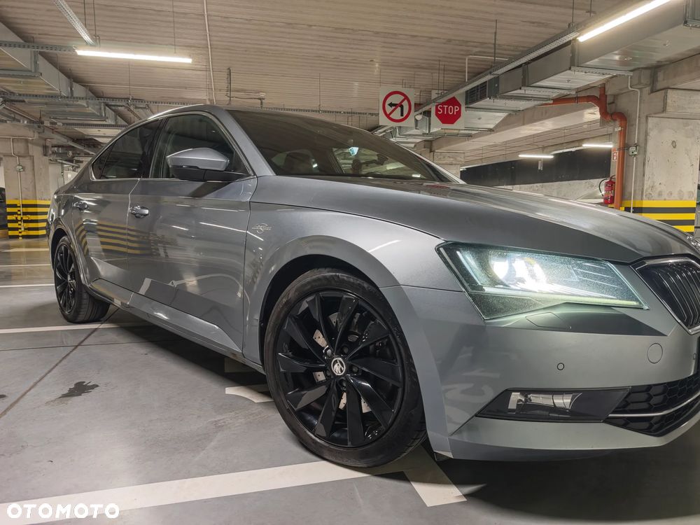Skoda Superb 2.0 TSI 4x4 L&K DSG - 9