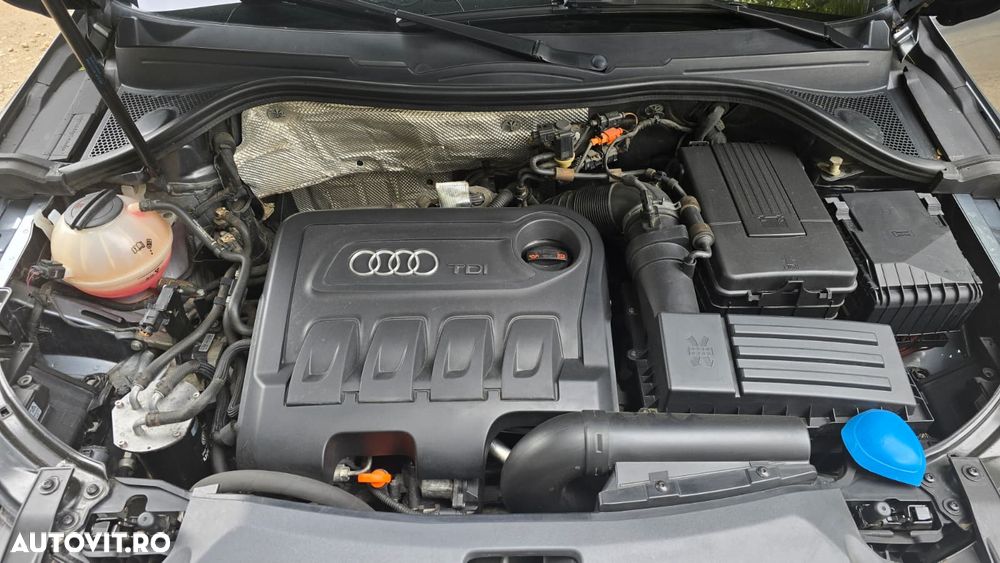 Audi Q3 2.0 TDI Quattro S tronic - 32
