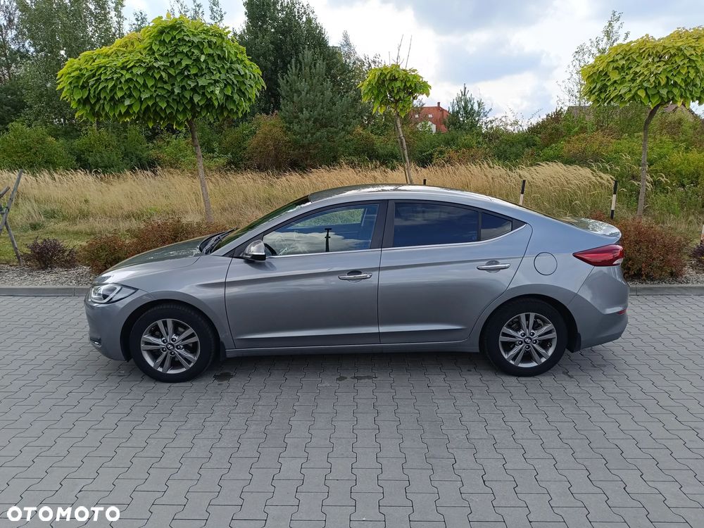 Hyundai Elantra 1.6 Comfort - 2