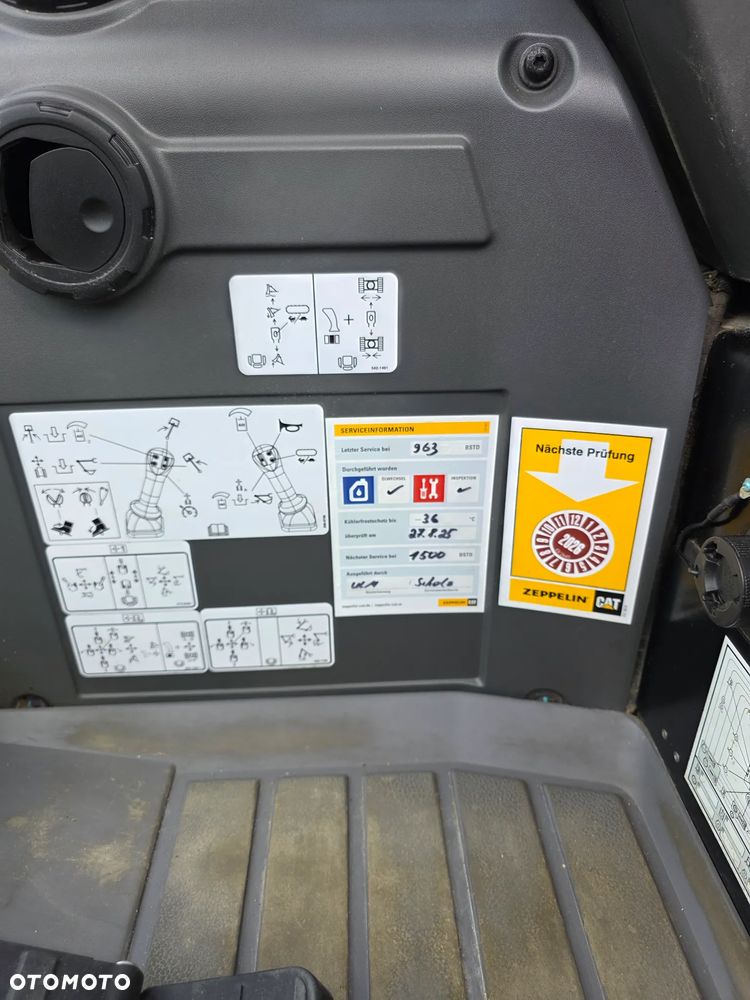 Caterpillar 301.8 - 17