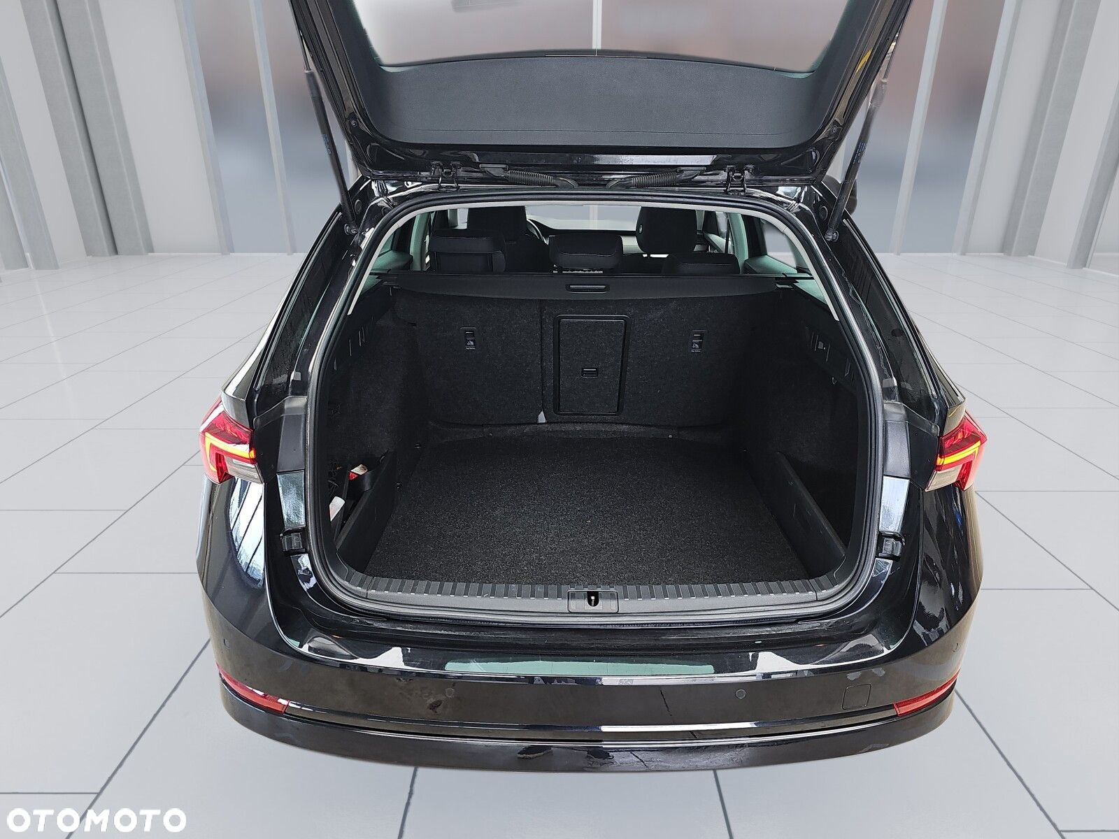 Skoda Octavia 2.0 TDI Ambition DSG - 23