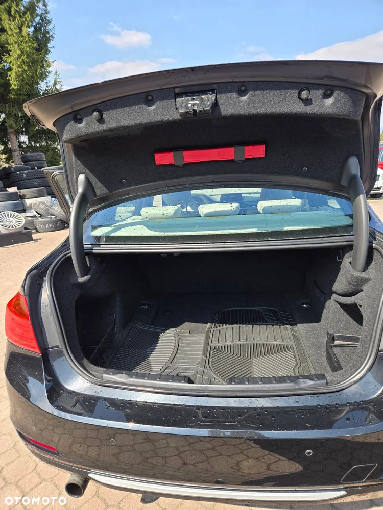 BMW Seria 3 316d Edition Luxury Line Purity - 12