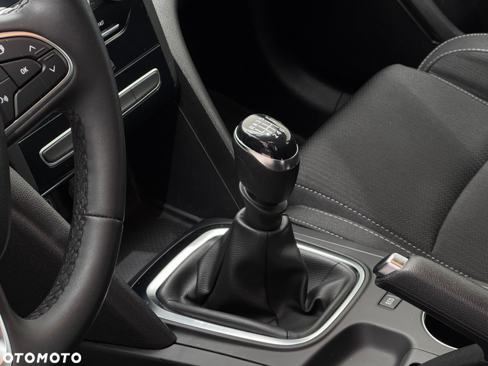 Renault Megane 1.3 TCe FAP Zen - 9