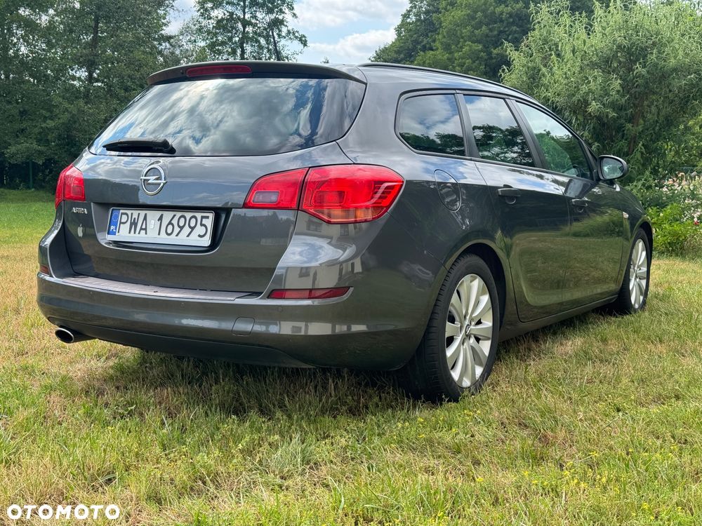 Opel Astra 1.4 Turbo - 4