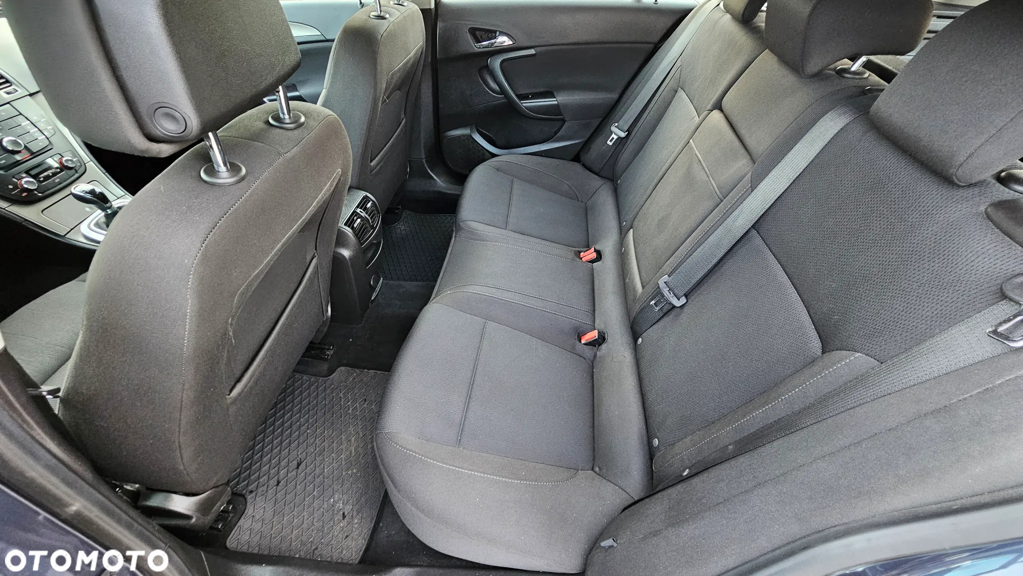 Opel Insignia 1.8 Sport - 9