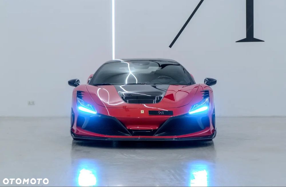 Ferrari F8 Tributo - 13