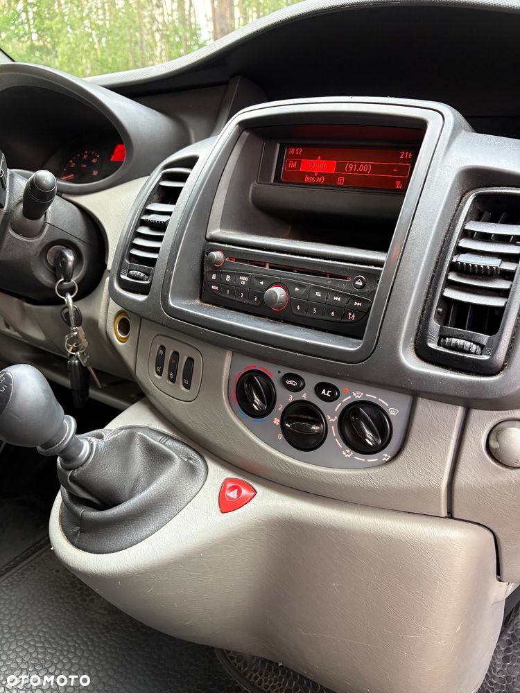 Renault trafic - 18