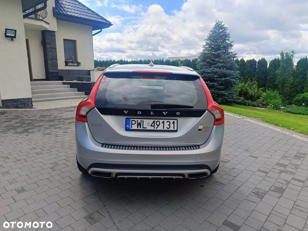 Volvo V60 D6 AWD Plug-in Hybrid Summum - 13
