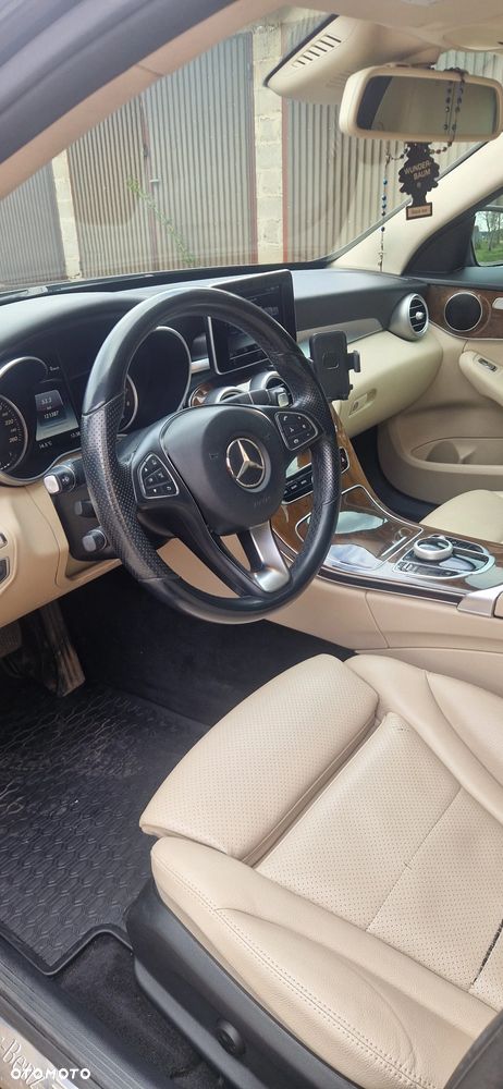 Mercedes-Benz Klasa C 300 7G-TRONIC Exclusive - 20