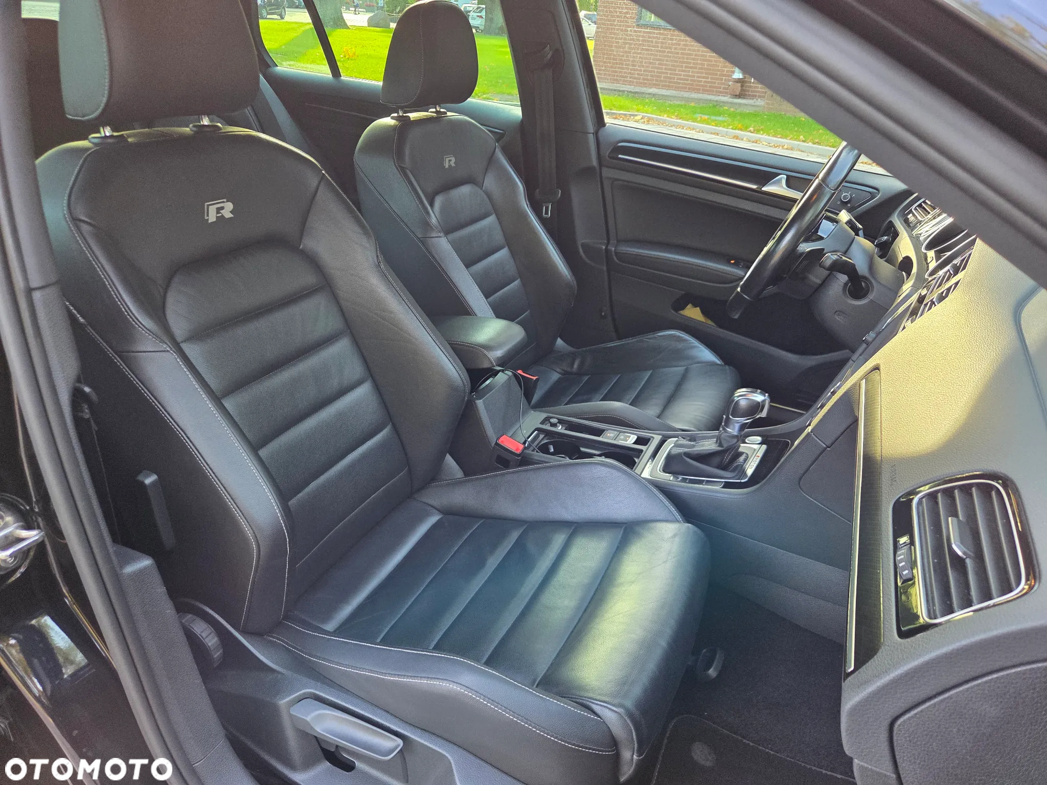 Volkswagen Golf VII 2.0 TSI BMT 4Mot R DSG - 9
