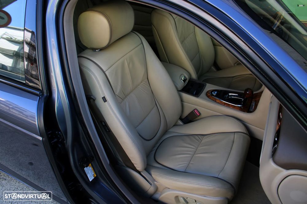 Jaguar XJ XJ6 2.7 D V6 Executive - 31