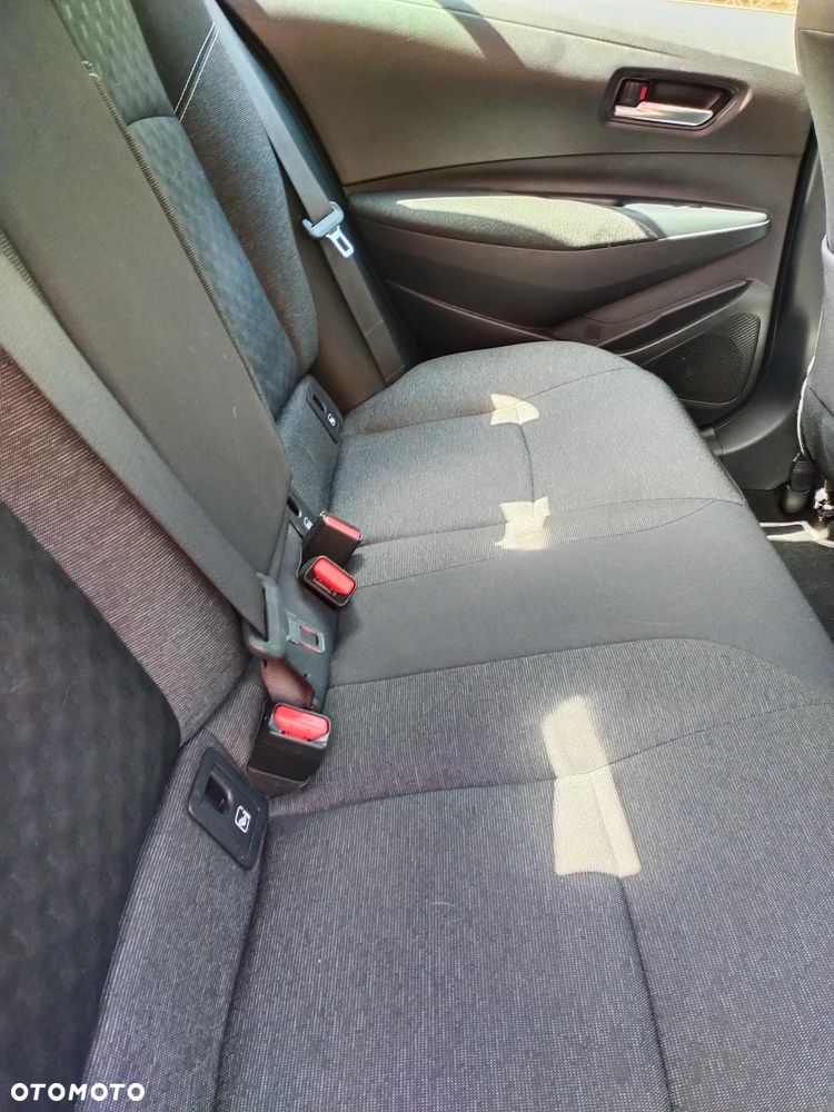 Toyota Corolla 1.8 Hybrid Comfort - 13