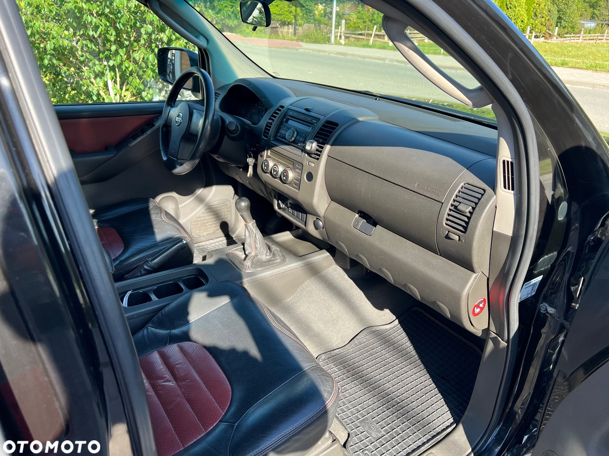 Nissan Navara 2.5 D R-Black - 22
