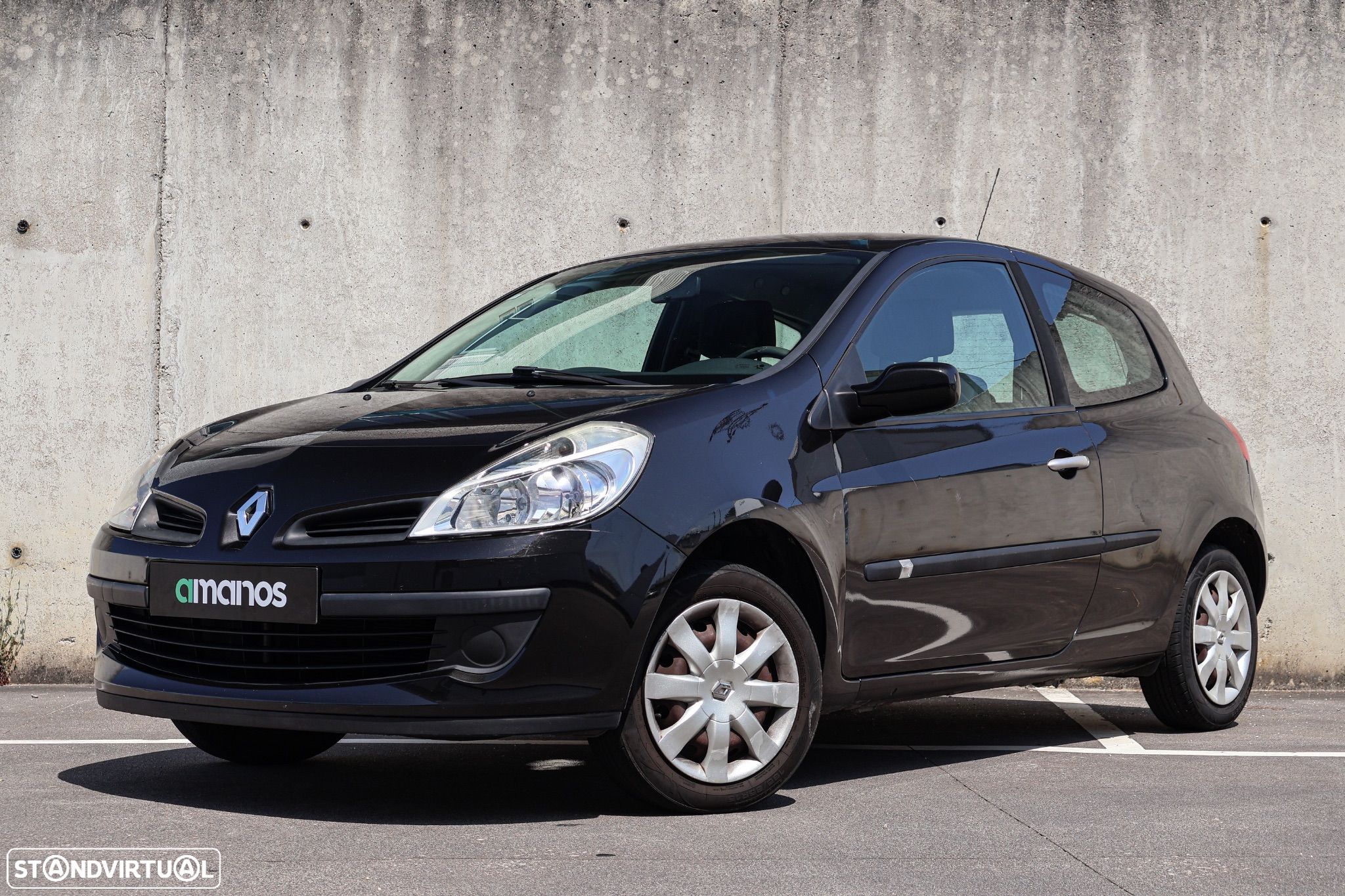 Renault Clio 1.2 16V Dynamique S - 1