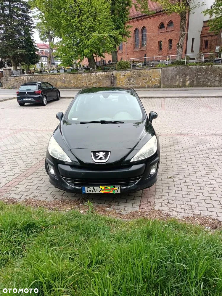 Peugeot 308 - 8