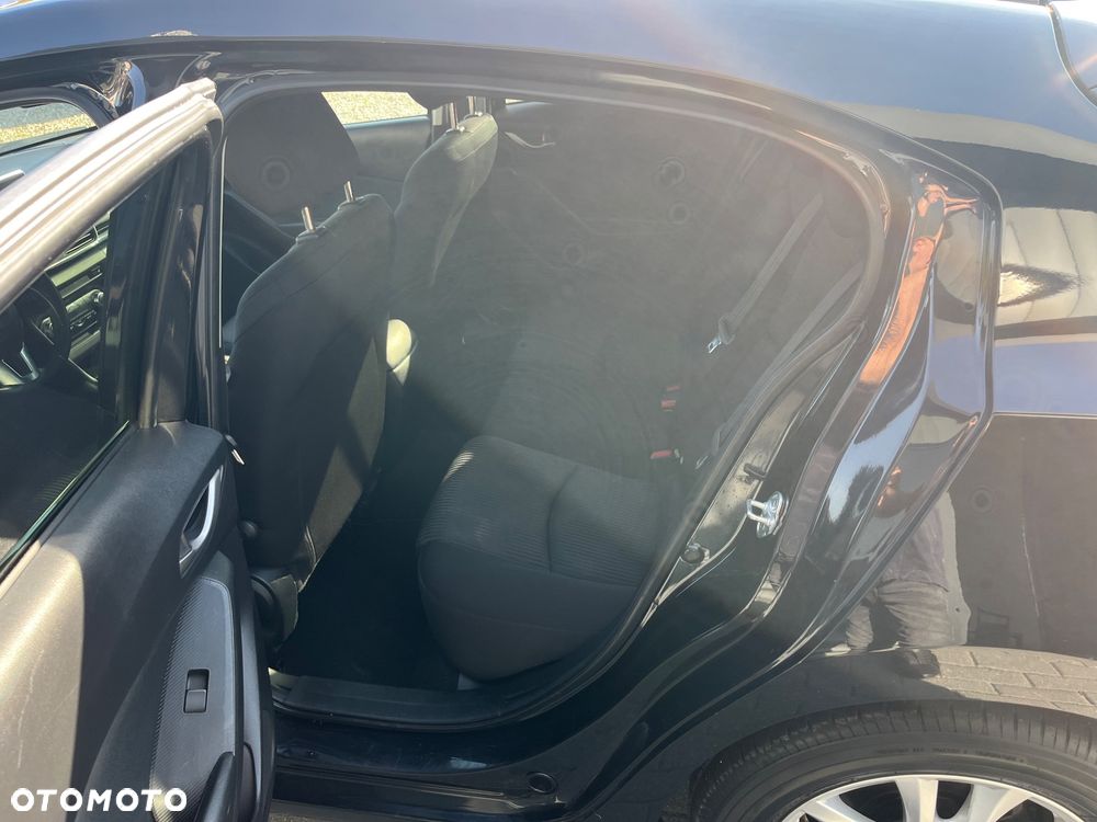 Mazda 3 - 10