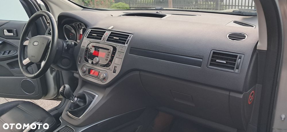 Ford Kuga 2.0 TDCi Titanium - 28
