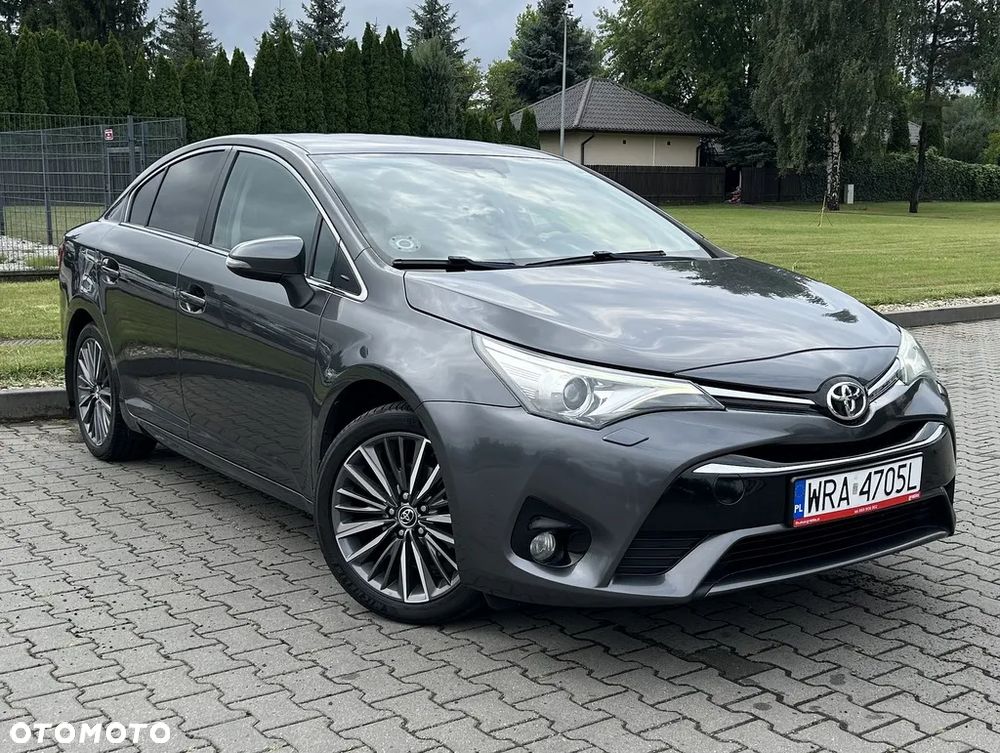 Toyota Avensis 1.8 Comfort - 3
