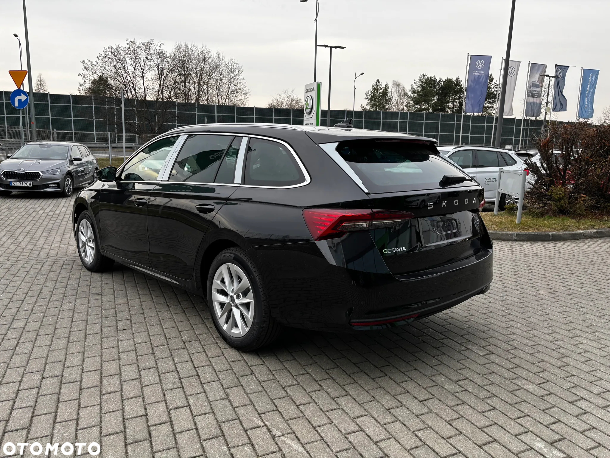Skoda Octavia 1.5 TSI mHEV Selection DSG - 6