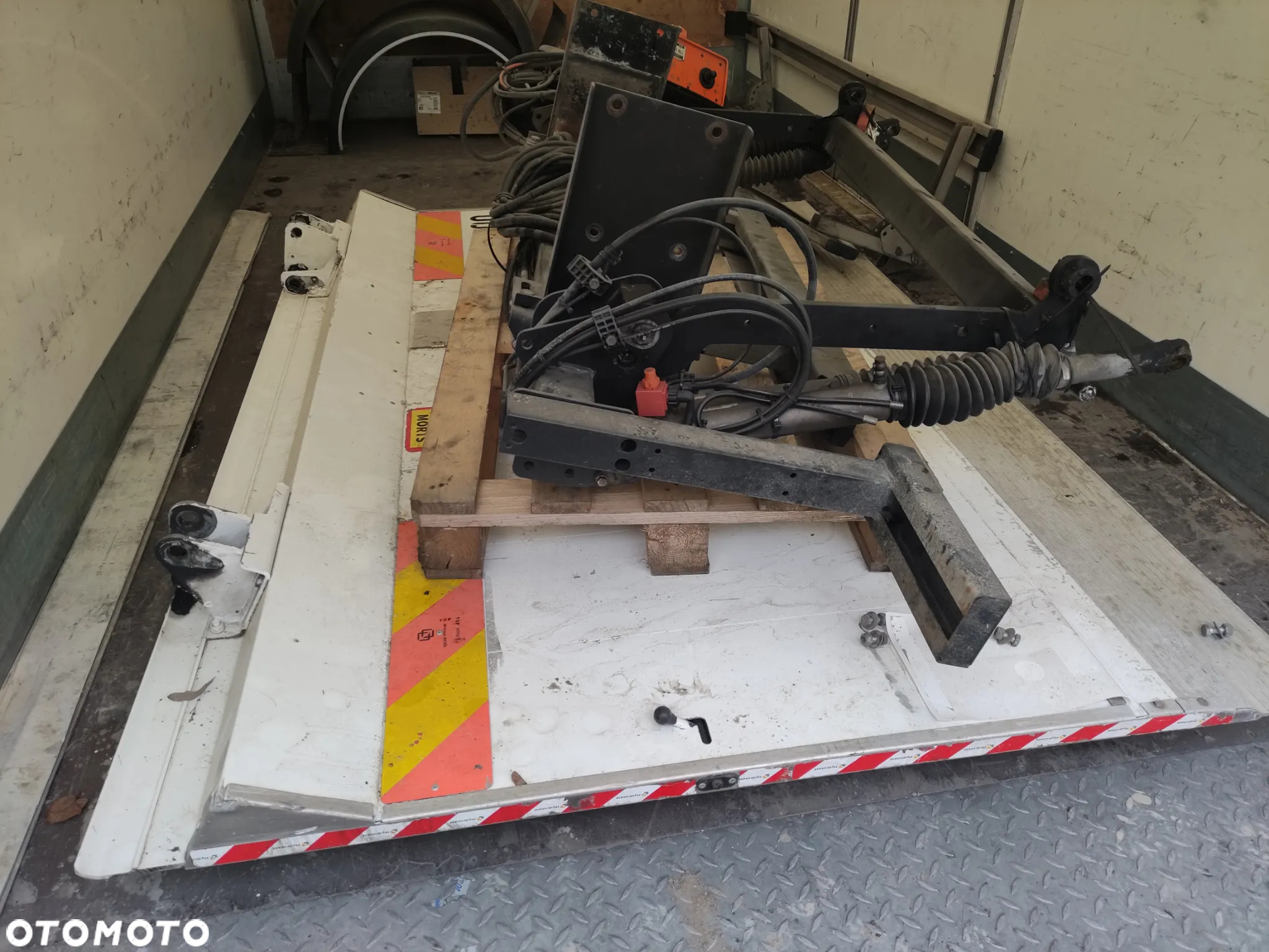 Winda załadowcza Dholandia  12V 2017r 1000kg - 2