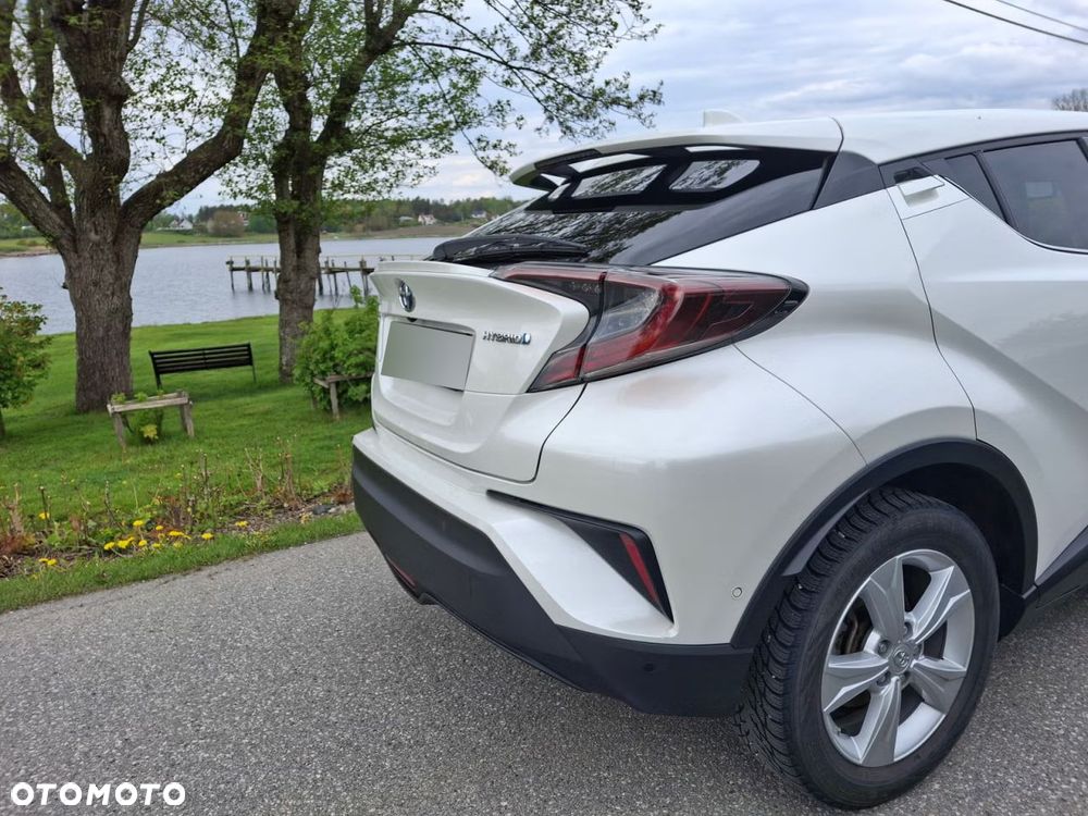 Toyota C-HR Lounge - 10