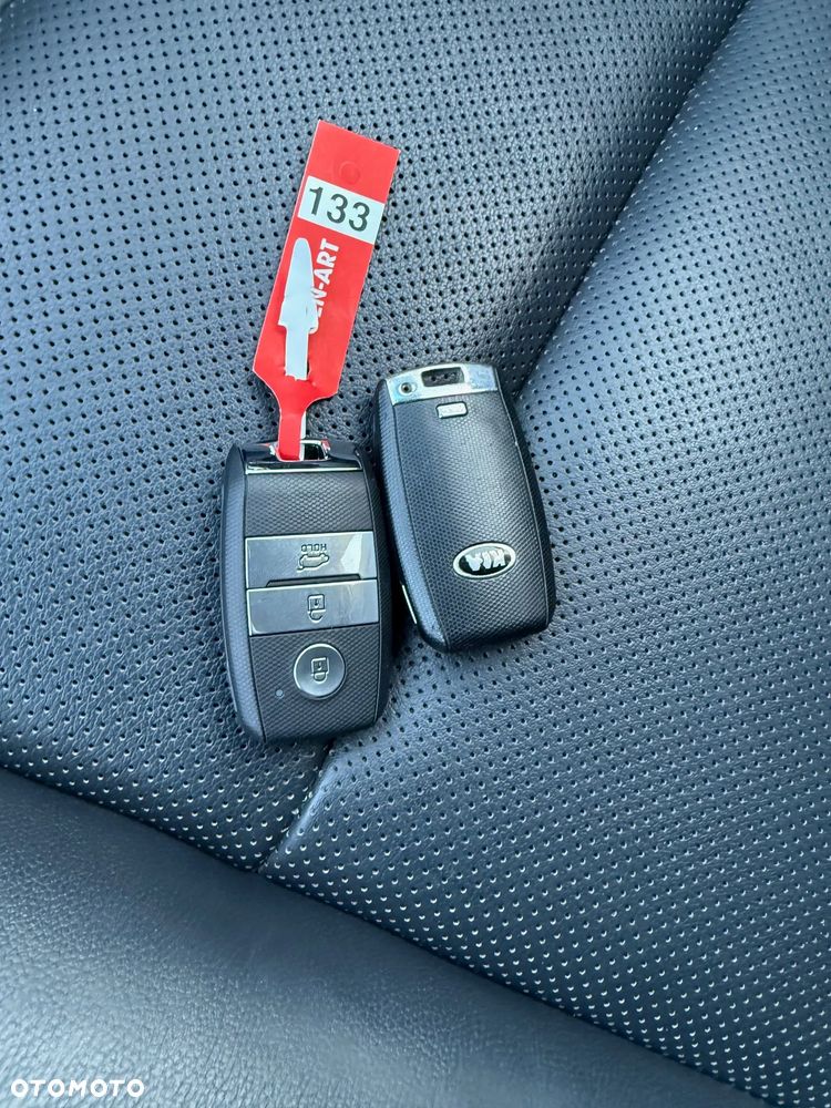 Kia Niro 1.6 GDI 2WD Vision - 32