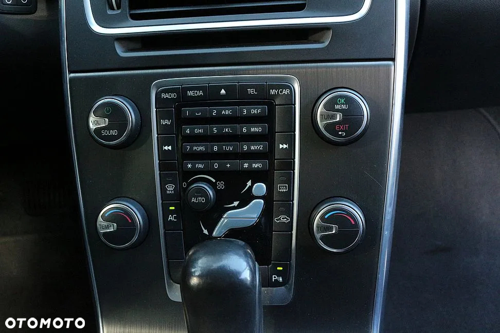 Volvo V60 D3 Geartronic Momentum - 15