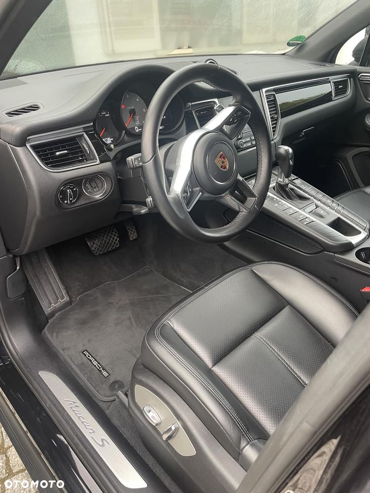 Porsche Macan - 4