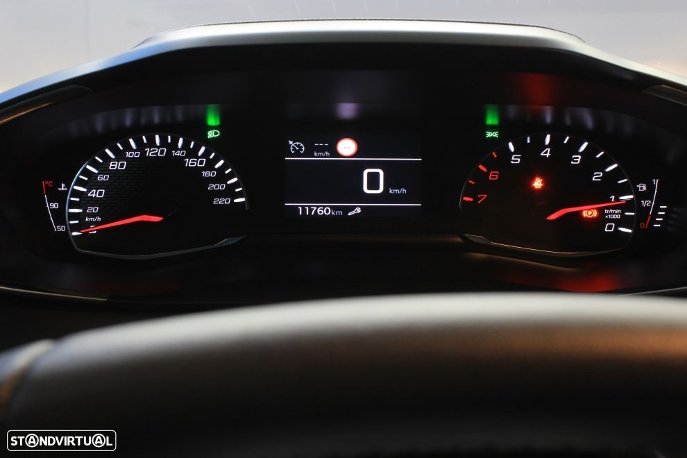 Peugeot 2008 1.2 PureTech Active Pack - 14