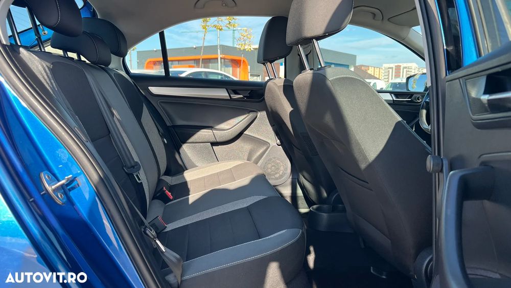 Skoda RAPID 1.0 TSI Style - 8