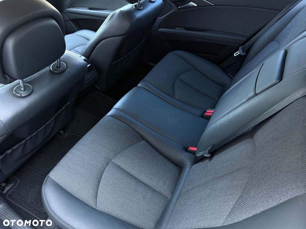 Mercedes-Benz Klasa E 220 CDI Automatik Avantgarde - 5