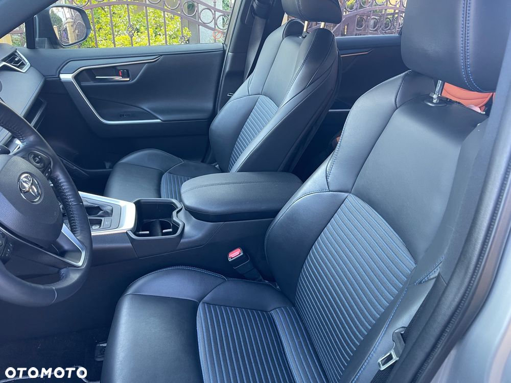 Toyota RAV4 - 13