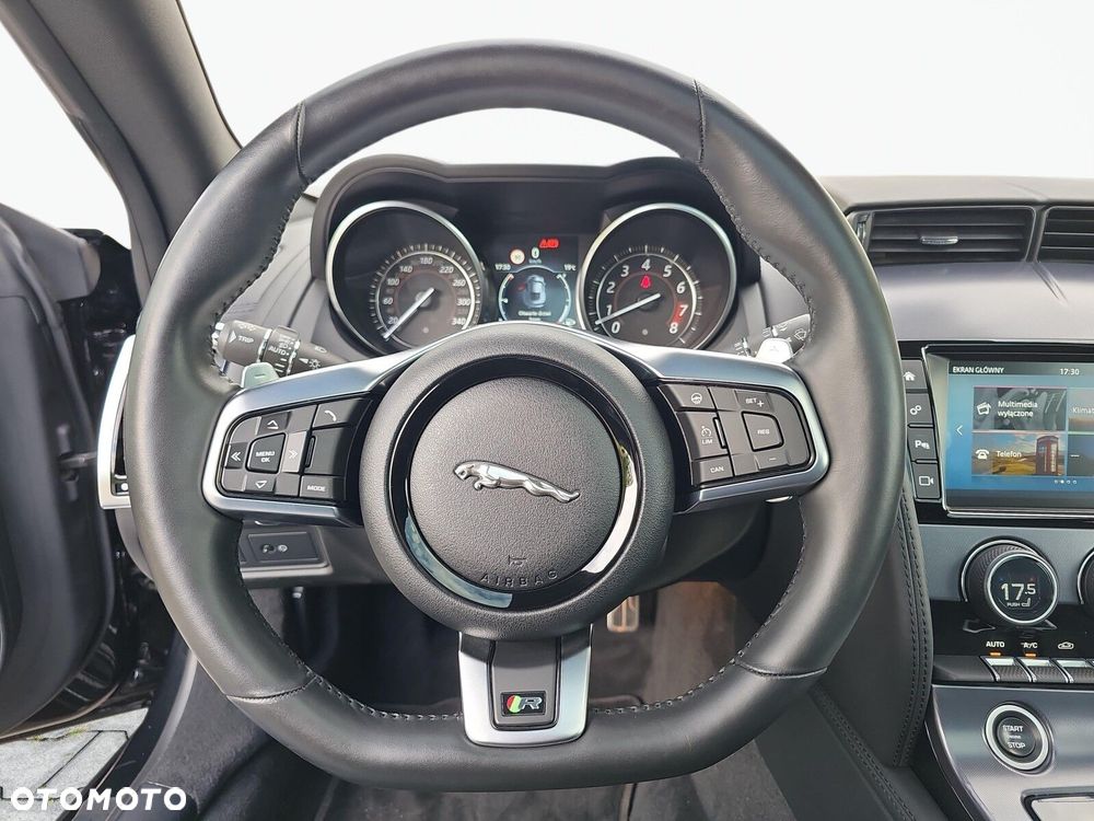 Jaguar F-Type AWD R - 17