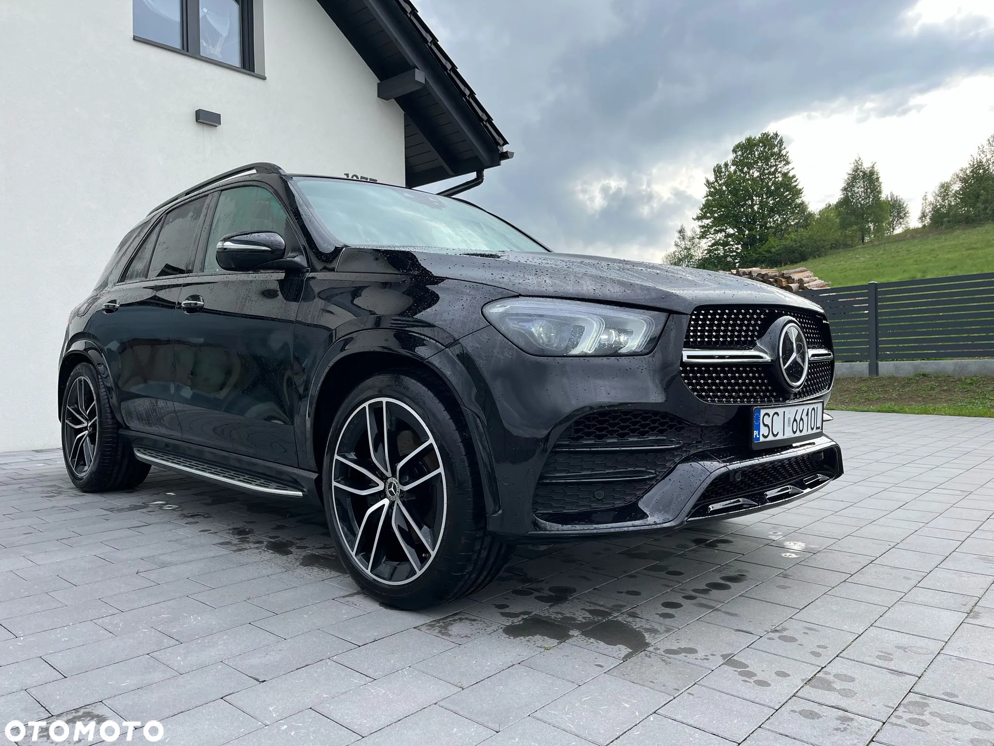 Mercedes-Benz GLE 400 d 4Matic 9G-TRONIC AMG Line - 4