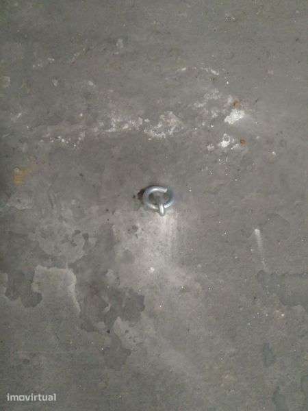 Lugar garagem p/ moto à Junqueira - Grande imagem: 2/2