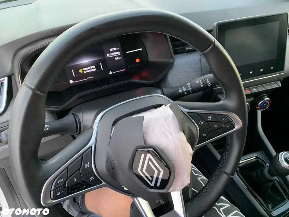 Renault Clio BLUE dCi 100 EVOLUTION - 18