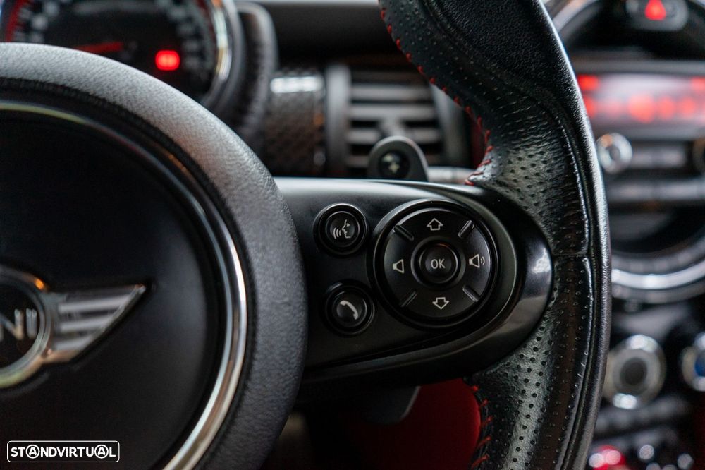 MINI 3 Portas John Cooper Works Auto Desportiva - 41