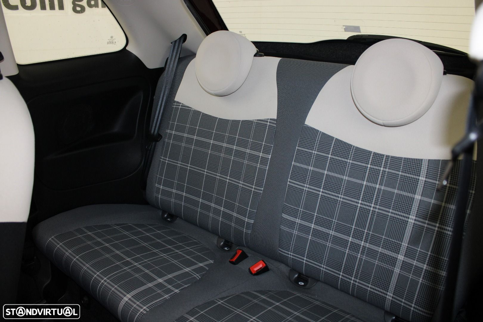 Fiat 500 1.0 Hybrid Lounge - 26