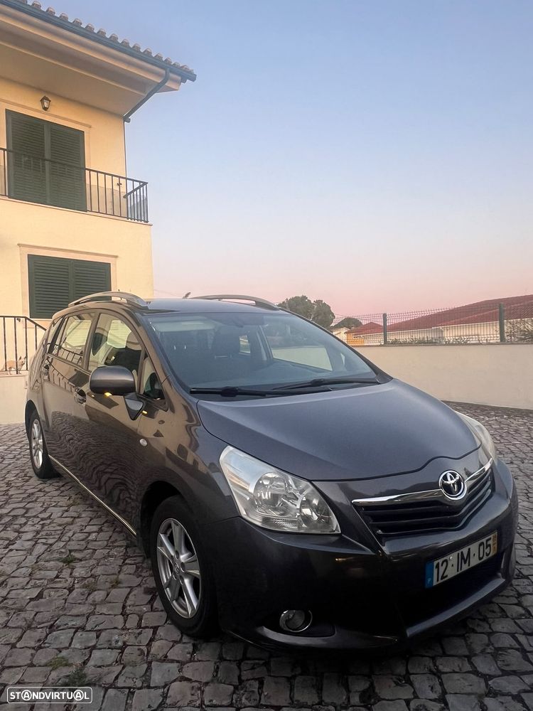 Toyota Verso 2.0 D-4D Energy i-Motion - 3