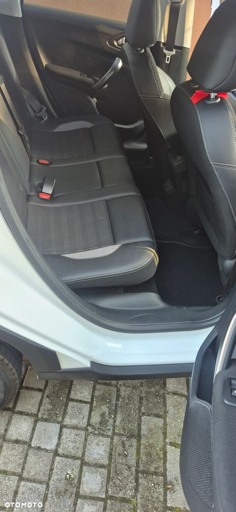 Peugeot 2008 1.2 Pure Tech GPF Style S&S - 16