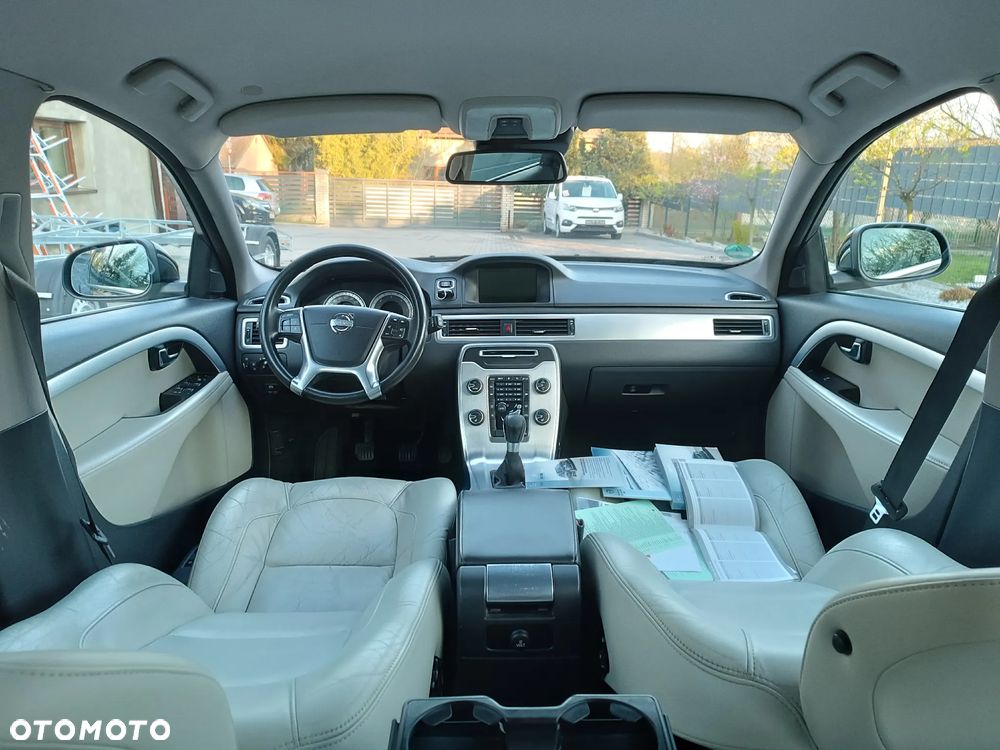 Volvo V70 D2 Edition - 33