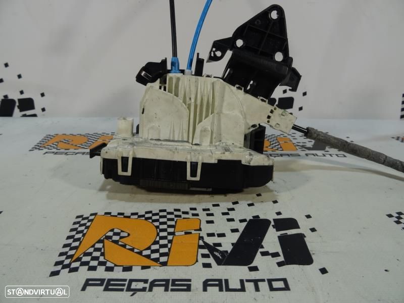 Fecho Da Porta Trás Direita Mercedes-Benz C-Class (W204)  A 204 730 12 - 1