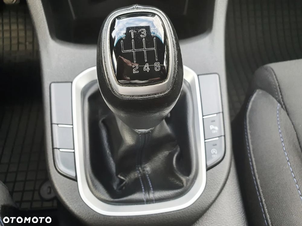Hyundai i30 1.4 T-GDI GO Plus - 19