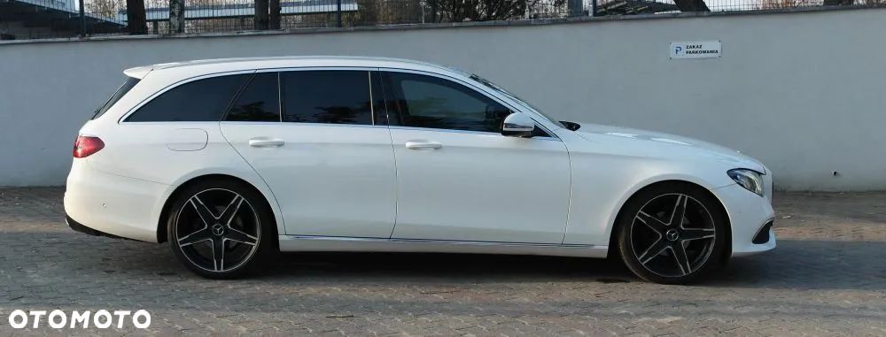 Mercedes-Benz Klasa E 220 d 9G-TRONIC - 18